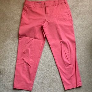 Kut from the kloth Taylor crop trouser.